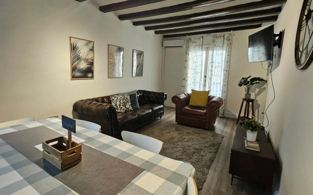 Family Central Apartment