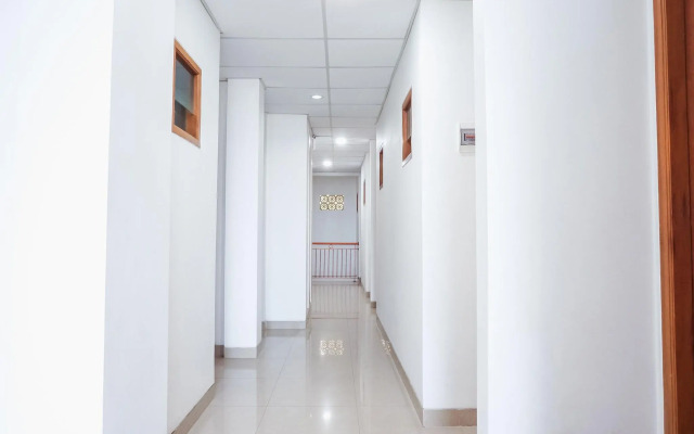 Hotel O Sarkawi Residence