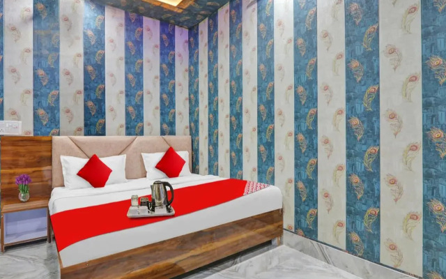 OYO Flagship 703742 Hotel C.r.k Inn