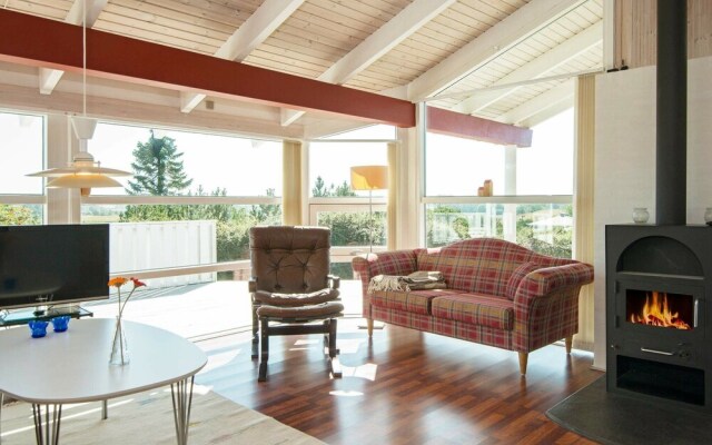 Cozy Holiday Home at Ebeltoft With Whirlpool and Sauna