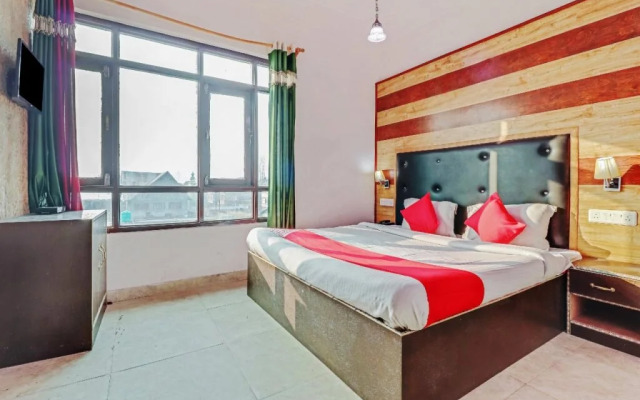 Triden Kashmir Resort By OYO Rooms
