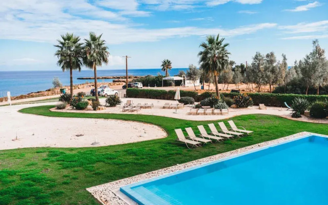 Protaras Thalassa Beachfront Suite