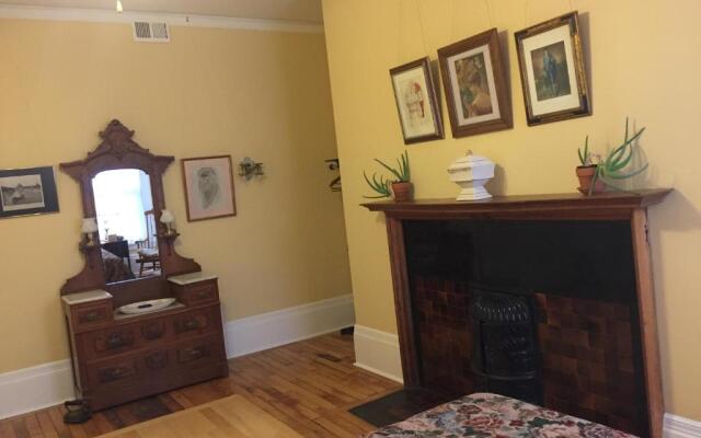Lehmann House Bed & Breakfast