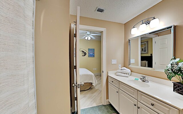 Phoenix on the Bay #1410