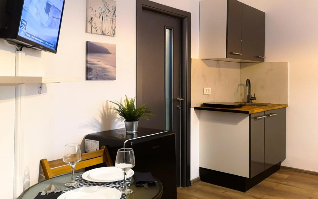 AMZEI Studios & Suites