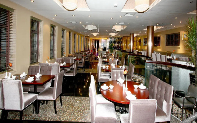 Lujiang Harbourview Hotel