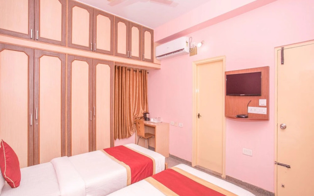 OYO 13024 Bip Inn 2021