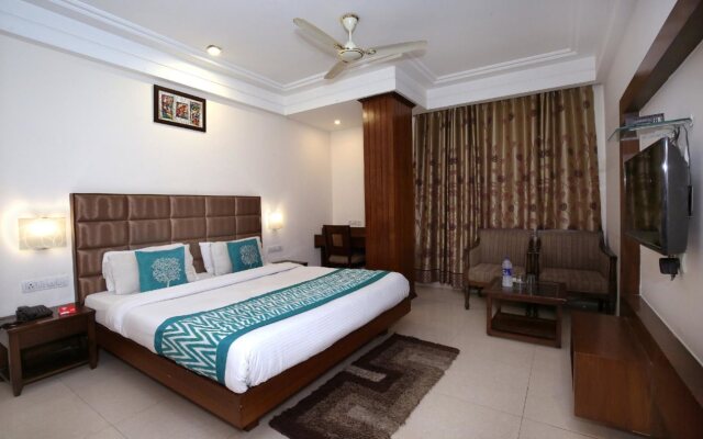 OYO 1423 Hotel Monerio