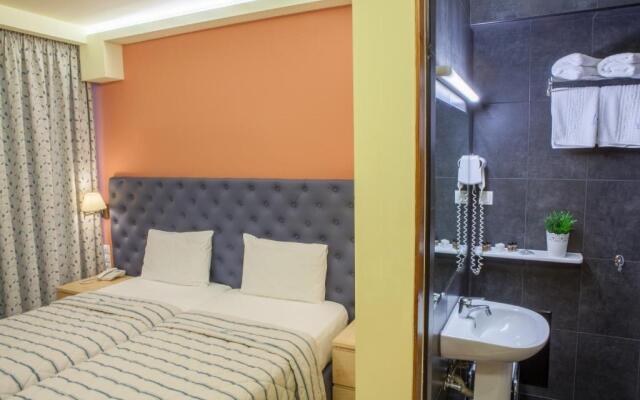 Pitsakis Hotel