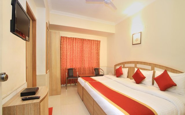 OYO 9633 Hotel Srinidhi Residency