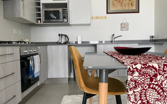 Smartz Apartment 210