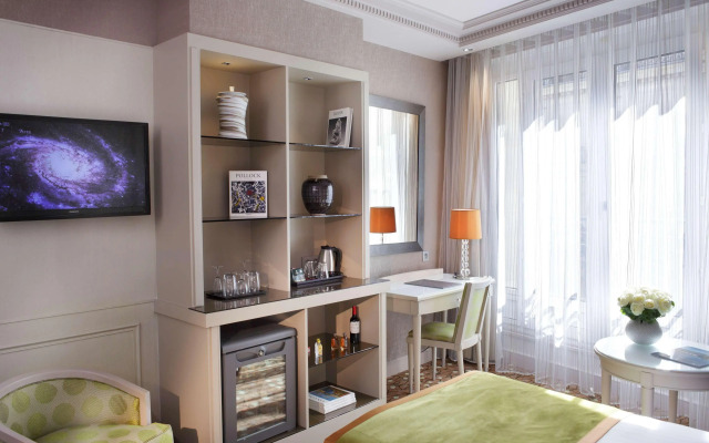 Hotel Rochester Champs Elysees