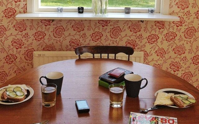 6 Person Holiday Home in Löttorp