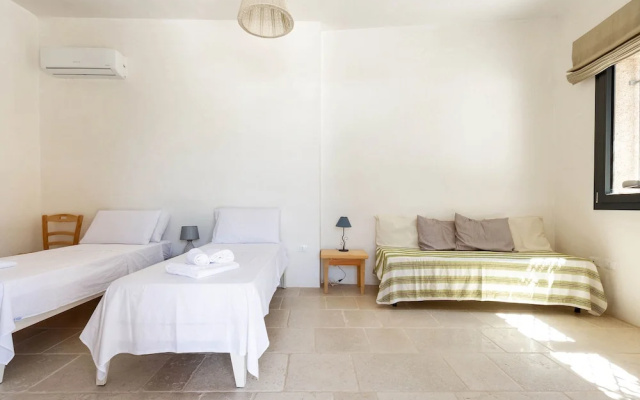 2081 Villa Crocilupo by Perle di Puglia