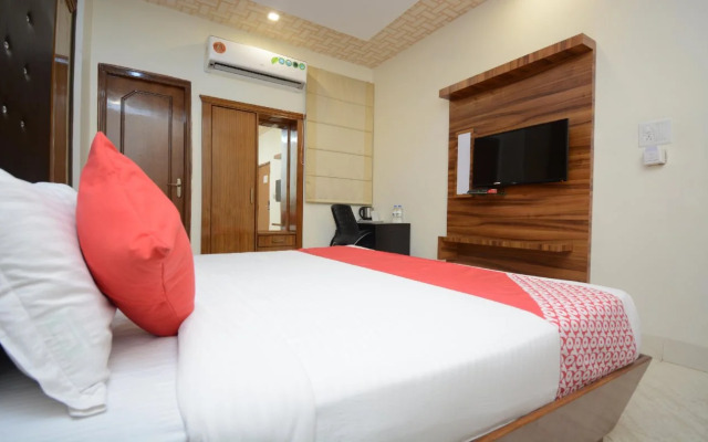 Hotel Pal Regency By OYO Rooms