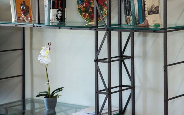 Stylish Sauna Retreat Apt in Gazi