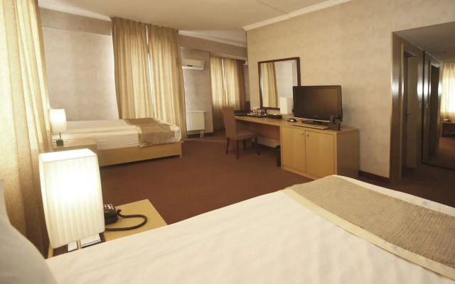 The Corporate Hotel Central