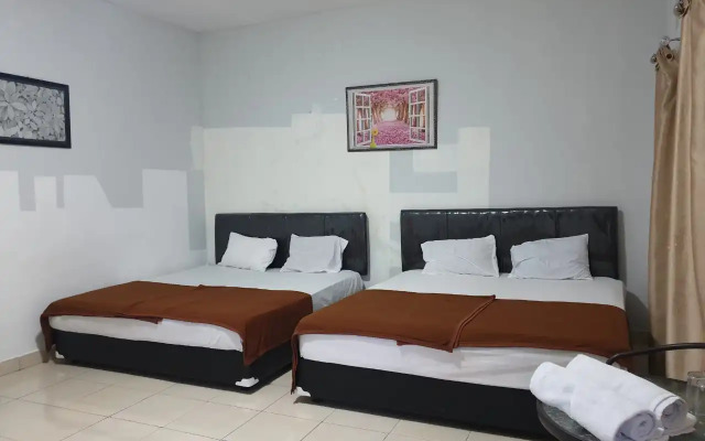 OYO 3040 D'pineapple Villa