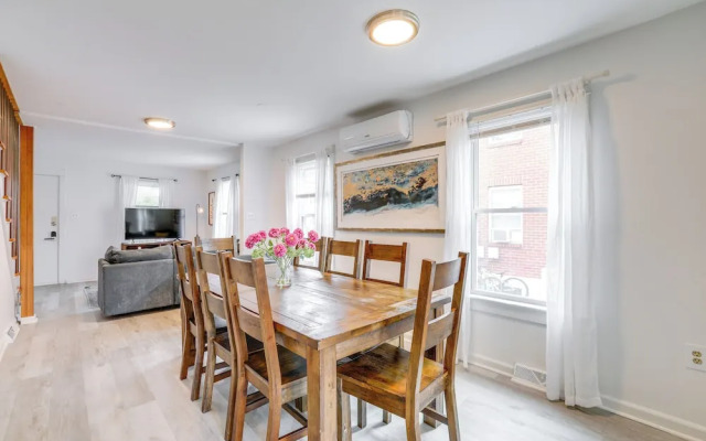 Walk to Campus & Palmer Square: Dtwn Townhome