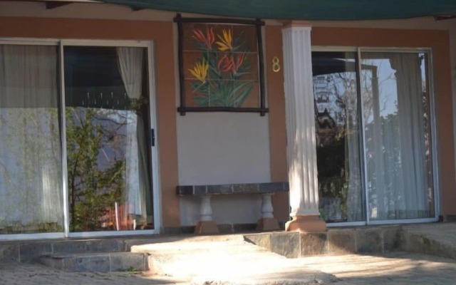 N4 Guest Lodge