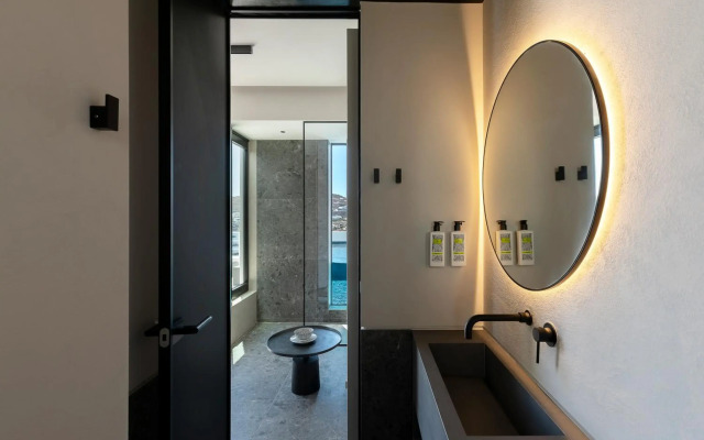 CUBIC Mykonos Seafront Design Suites