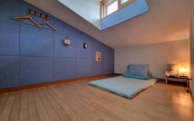 Tongyeong One Guesthouse
