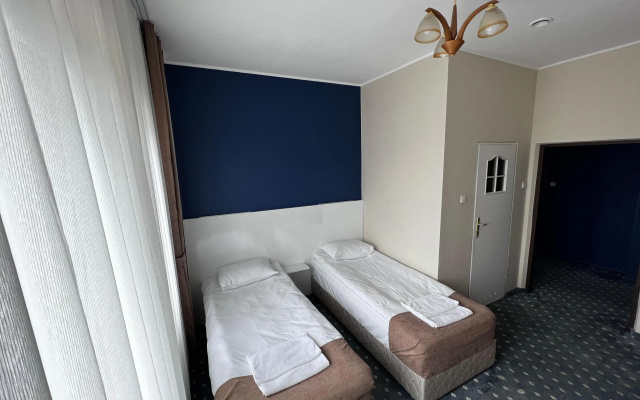 Hotel Safir Babice