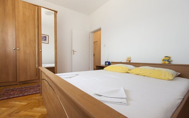 Zoran - 400 m From Beach - C3