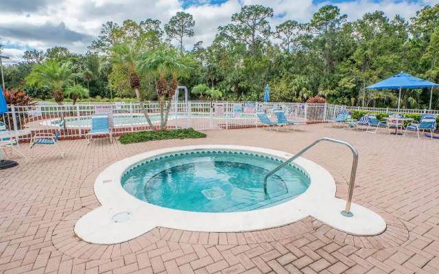 Barefoot Suites
