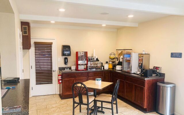 Rodeway Inn & Suites Sheridan