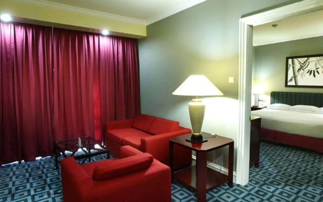 Surabaya Suites Hotel Powered by Archipelago