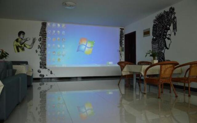 Baoji Red Tour International Hostel