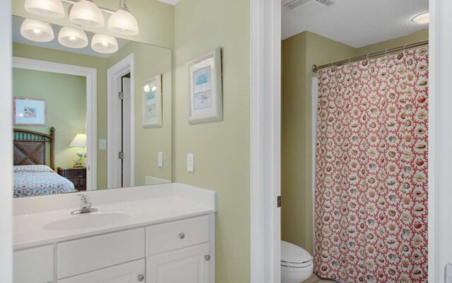 Majestic Beach Towers by iTrip