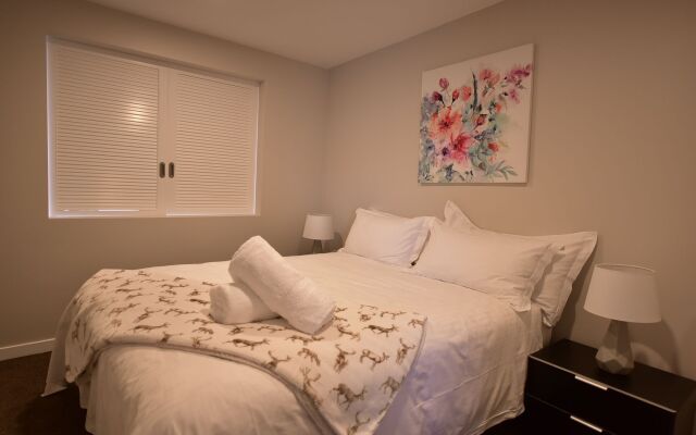 Modern Two Bedroom Epsom Apartments