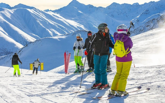 Paradiso Ski in - Ski out Mt 50