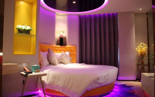 R-Kiss Boutique Hotel