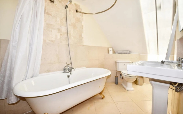 Vernon House Sleeps 8 in Old Cowes