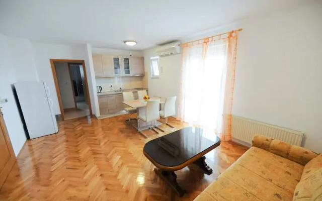 Apartments Jurišić