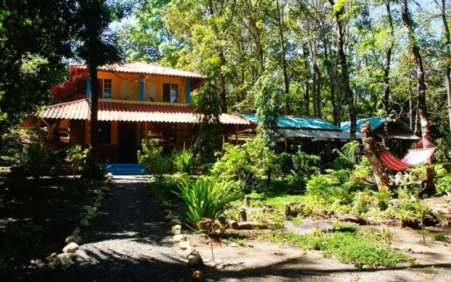 Cebaco Sunrise Lodge