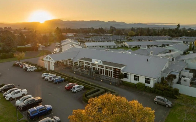 Copthorne Resort Solway Park