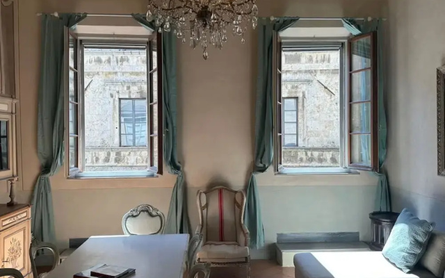 Tuscan Palace - Avignonesi