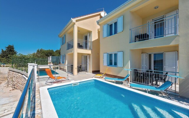 Beautiful Home in Zatoglav With Wifi and 4 Bedrooms