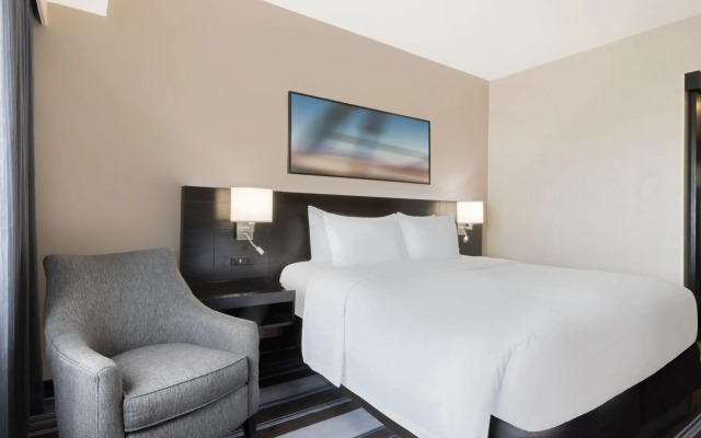 Courtyard by Marriott New York JFK Airport