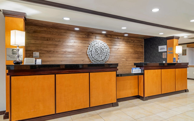 Fairfield Inn & Suites by Marriott Commerce