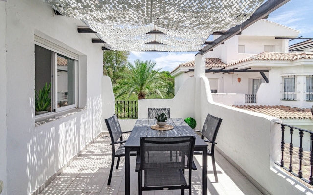Lnm5.30 - Great Location With Private Roof Terrace