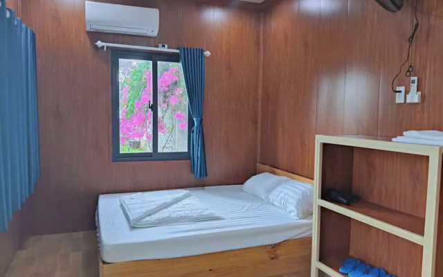 Homestay Thuy Thu – Guest Rooms – Cam Ranh