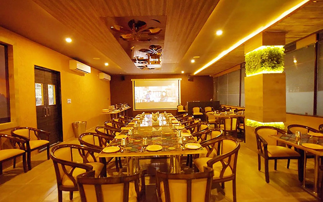 FabHotel The Bentree - MP Nagar