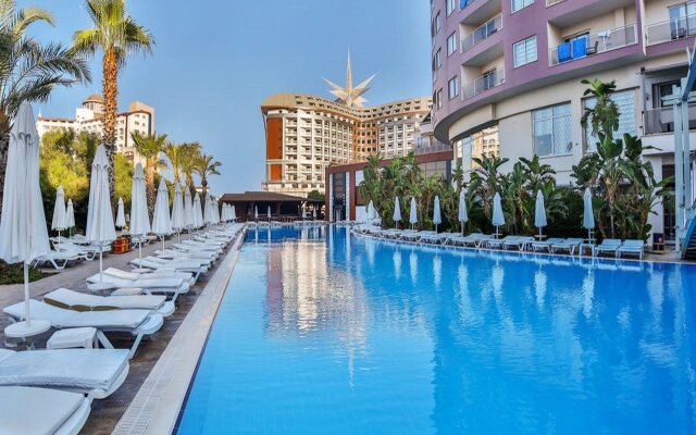 Saturn Palace Resort