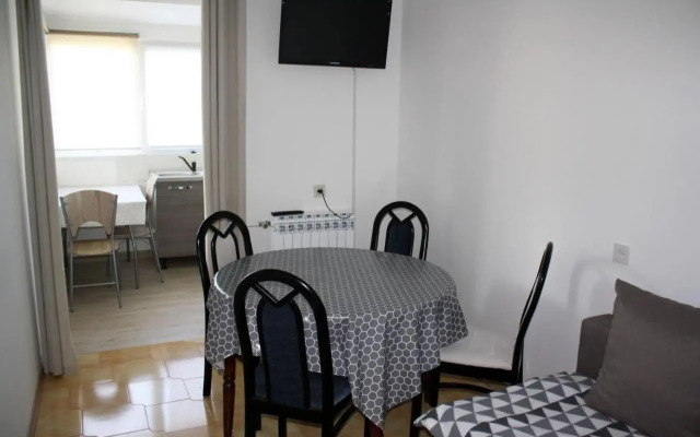 Apartment Vesna Komunela