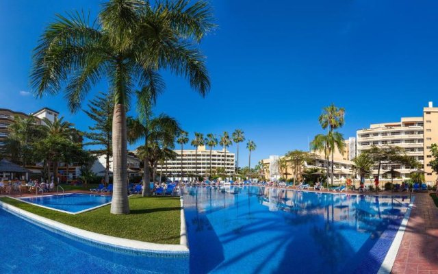 Complejo Blue Sea Puerto Resort compuesto por Hotel Canarife y Bonanza Palace